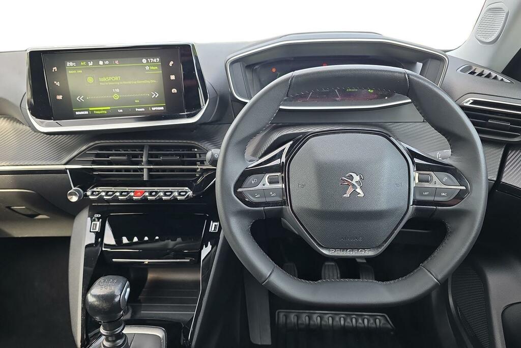 Peugeot 2008 1.2 Puretech Allure Premium Suv Manua Grey #15