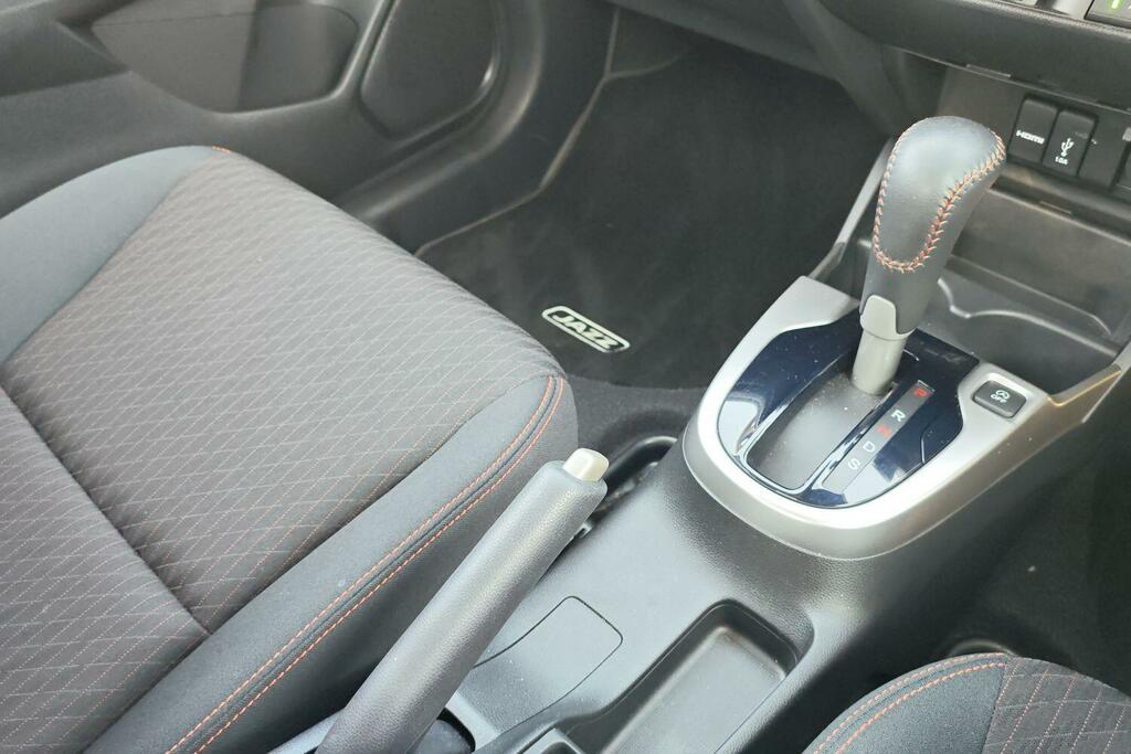 Honda Jazz 1.5 I-vtec Sport Hatchback Euro White #17