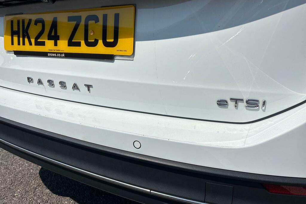 Volkswagen Passat 1.5 Tsi Ehybrid 19.7Kwh R-line Estate P Silver #37