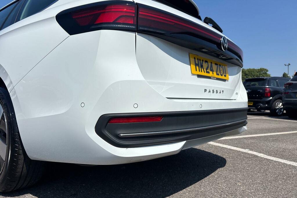 Volkswagen Passat 1.5 Tsi Ehybrid 19.7Kwh R-line Estate P Silver #44