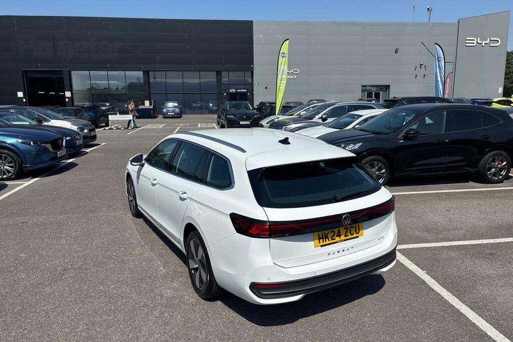 Volkswagen Passat 1.5 Tsi Ehybrid 19.7Kwh R-line Estate P Silver #42