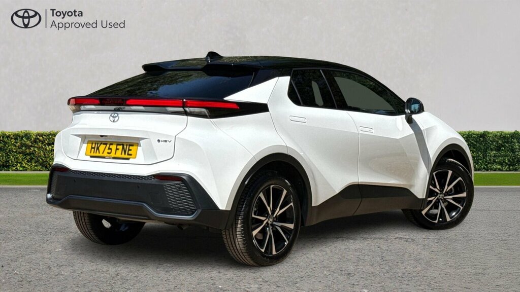 Toyota C-Hr 1.8 Vvt-h Design Suv Hybrid Cvt Euro 6 HK75FNE White #2