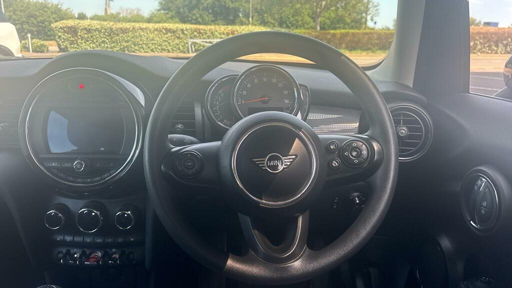 Mini Hatch 1.5 Cooper Classic II Silver #5