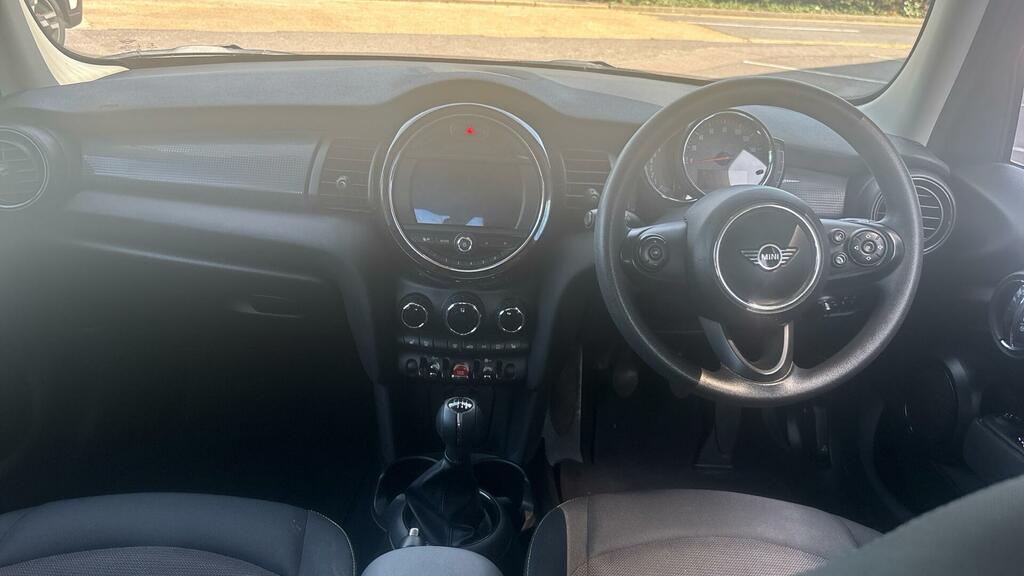 Mini Hatch 1.5 Cooper Classic II Silver #4