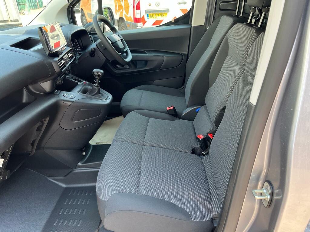 Vauxhall Combo 1.5 Turbo D 100Ps Pro H1 Van Black #11