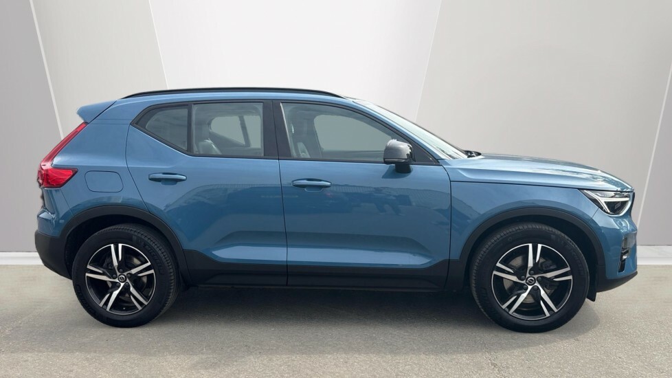 Volvo XC40 Plus, B4 Awd Mild Hybrid, Dark HV72TYS Blue #3