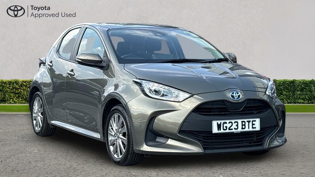 Toyota Yaris 1.5 Vvt-h Icon E-cvt Euro 6 Ss Brown
