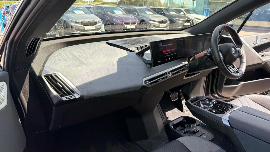 BMW iX Ix M70 Xdrive Black #6