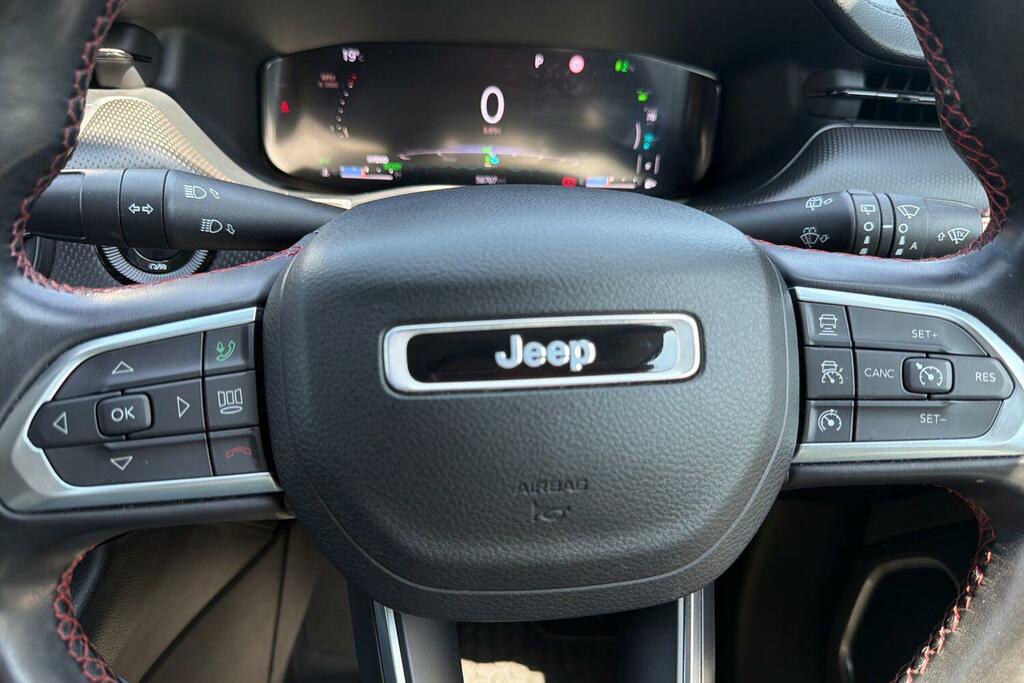 Jeep Compass Suv White #16