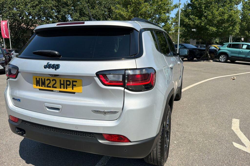 Jeep Compass Suv White #21