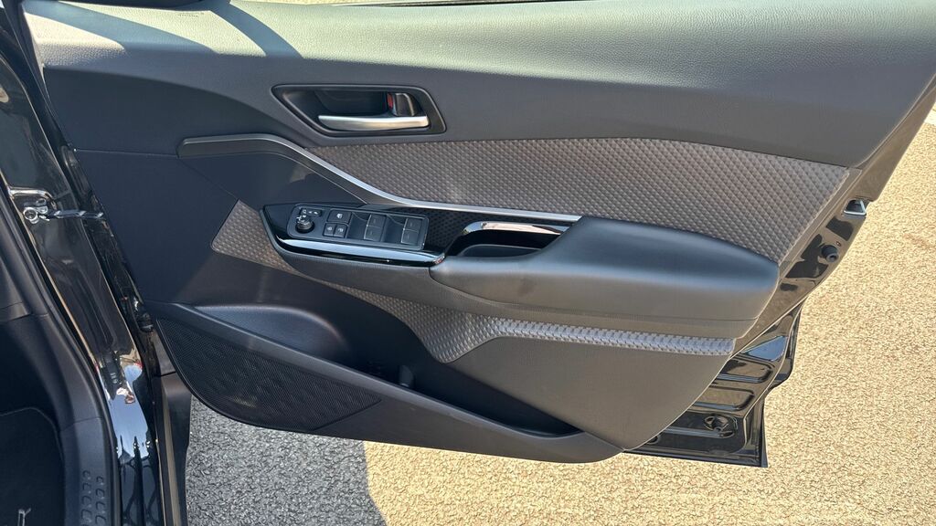 Toyota C-Hr Dynamic Silver #39
