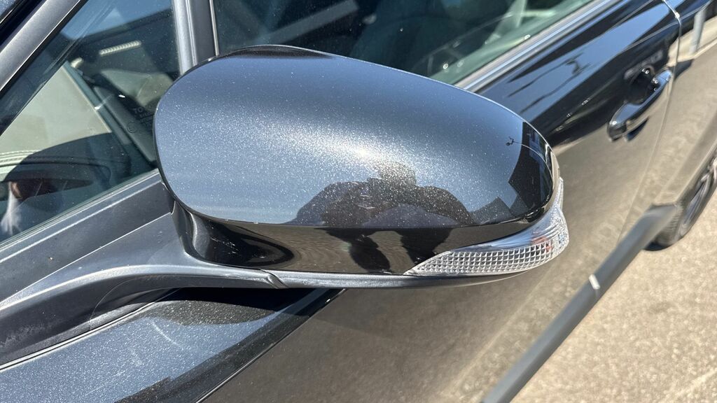 Toyota C-Hr Dynamic Silver #32