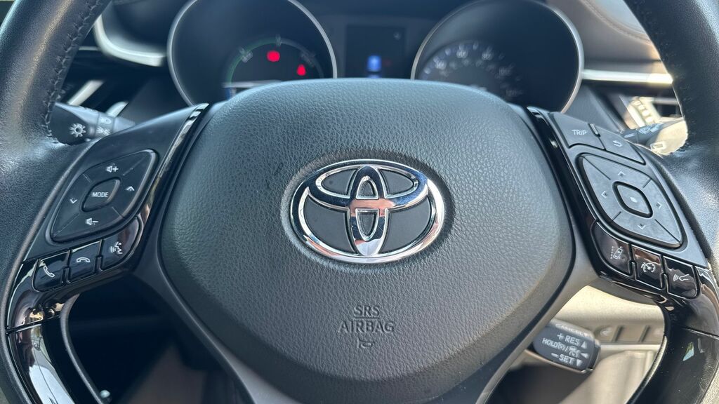 Toyota C-Hr Dynamic Silver #10