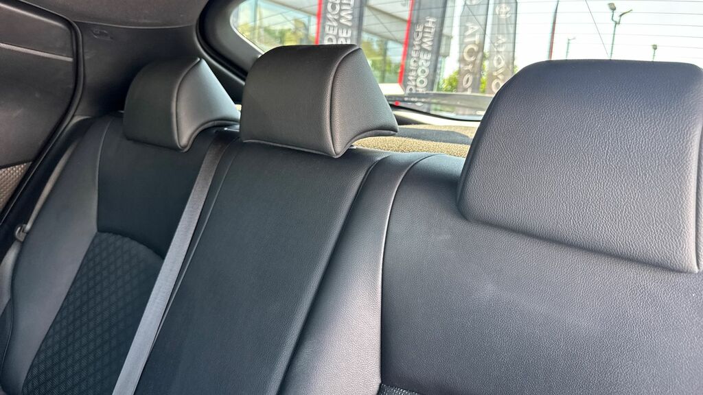 Toyota C-Hr Dynamic Silver #18