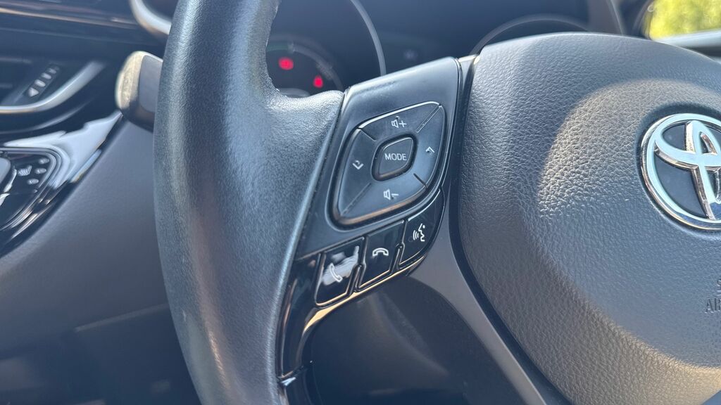 Toyota C-Hr Dynamic Silver #46