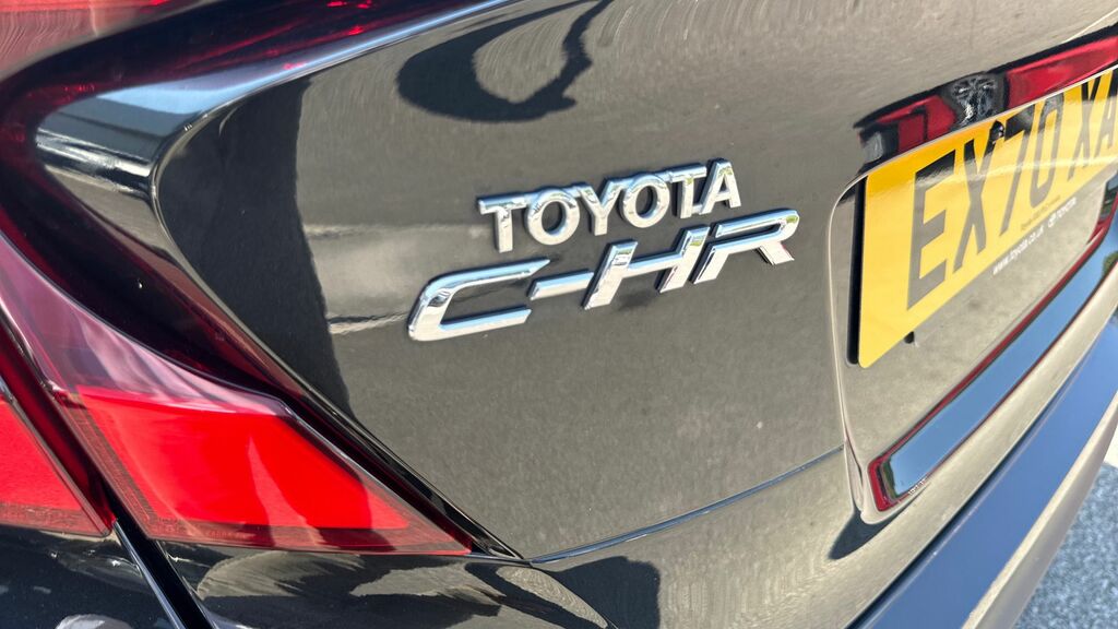 Toyota C-Hr Dynamic Silver #35
