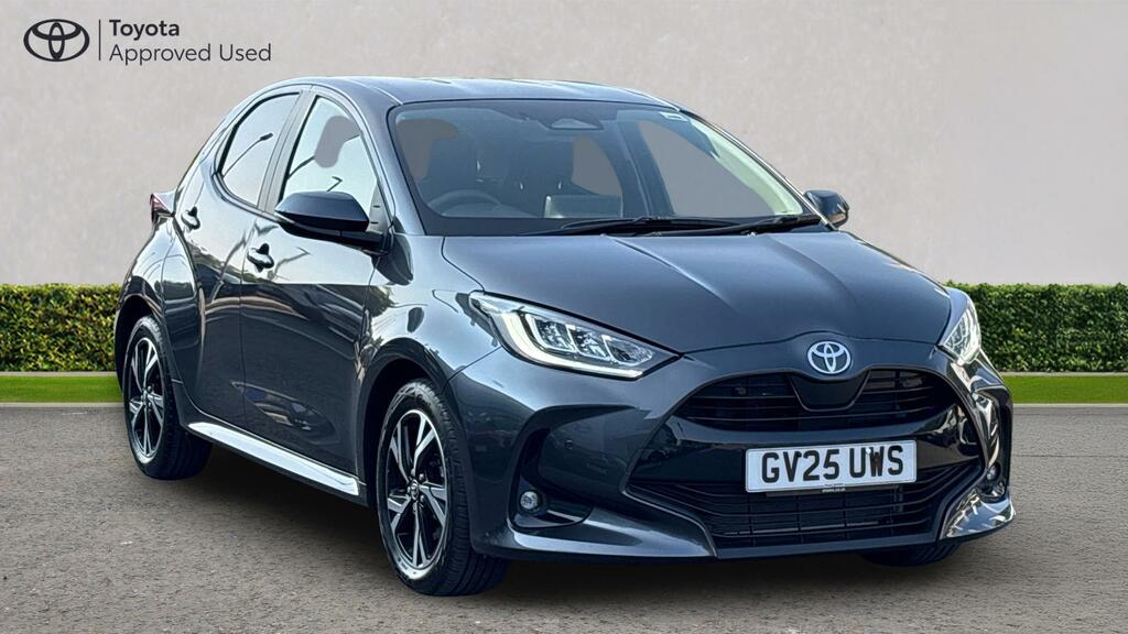 Toyota Yaris 1.5 Vvt-h Design E-cvt Euro 6 Ss Grey