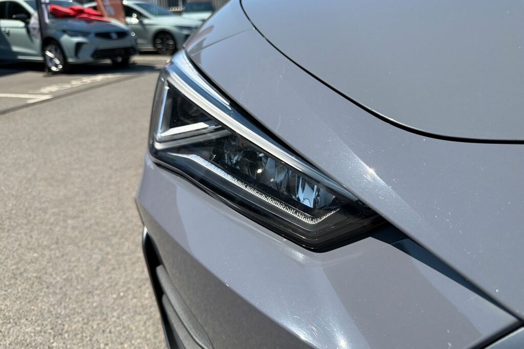 Cupra Leon 2L Vz1 Red #68