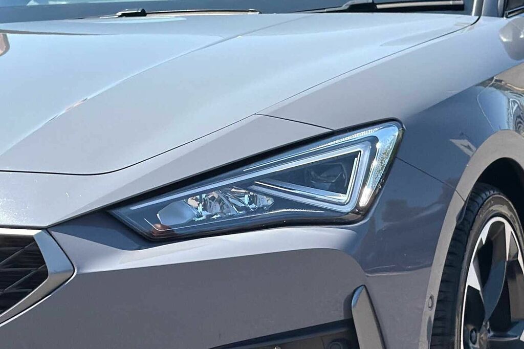 Cupra Leon 2L Vz1 Red #25