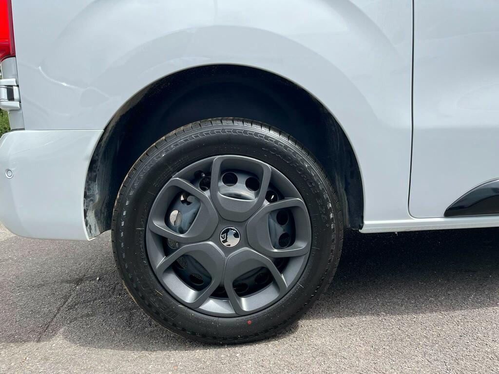Vauxhall Vivaro Pro White #11