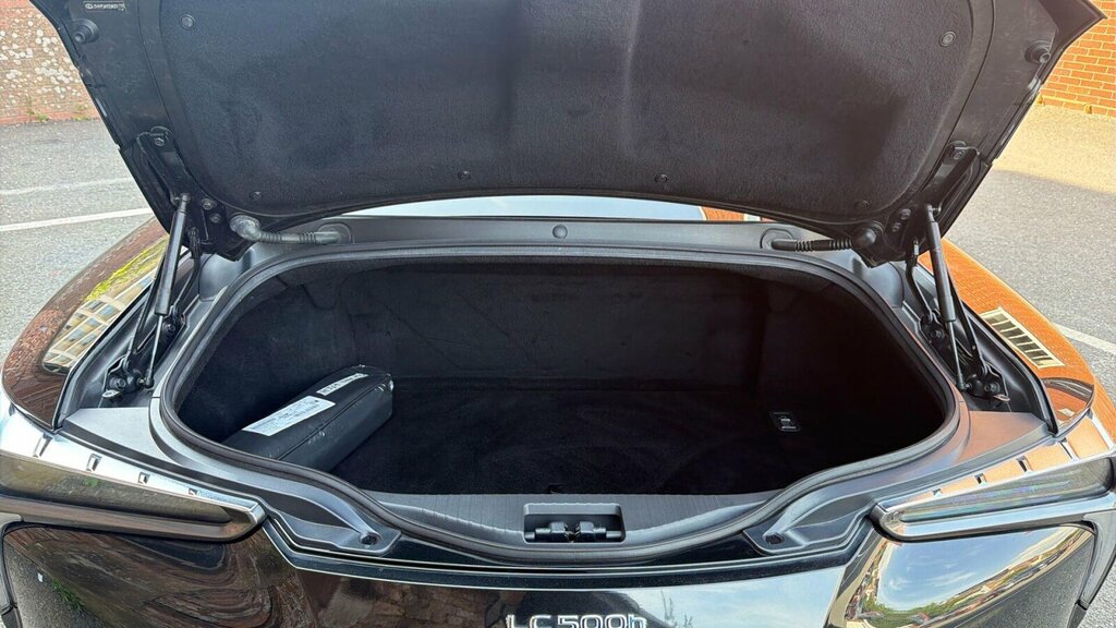 Lexus LC 500 5.0 Sport Mark Levinson White #13