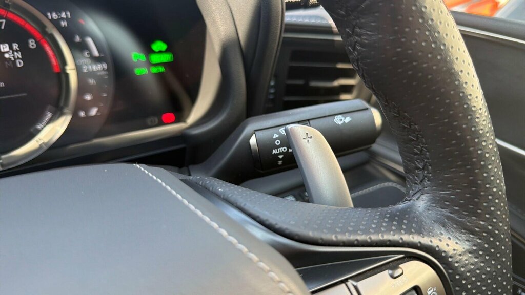 Lexus LC 500 5.0 Sport Mark Levinson White #51
