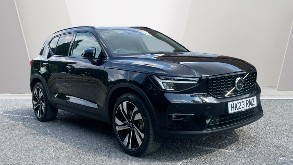 Volvo XC40 Ultimate, B4 Mild Hybrid, Dark Black
