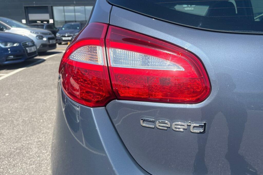 Kia Ceed 1.6 Ceed 2 Isg Crdi White #41