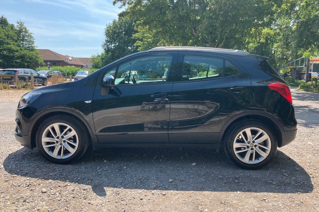 Vauxhall Mokka Hatchback White #24