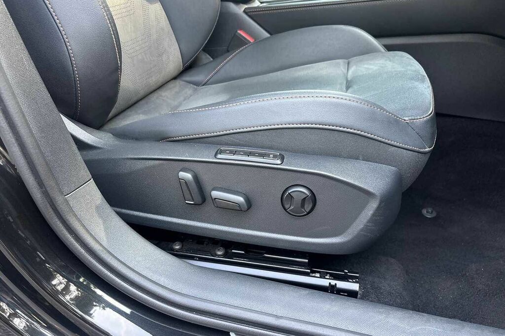 Cupra Leon 1.5 Etsi 150 V3 Dsg Blue #88