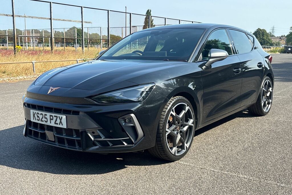 Cupra Leon 1.5 Etsi 150 V3 Dsg Blue #68