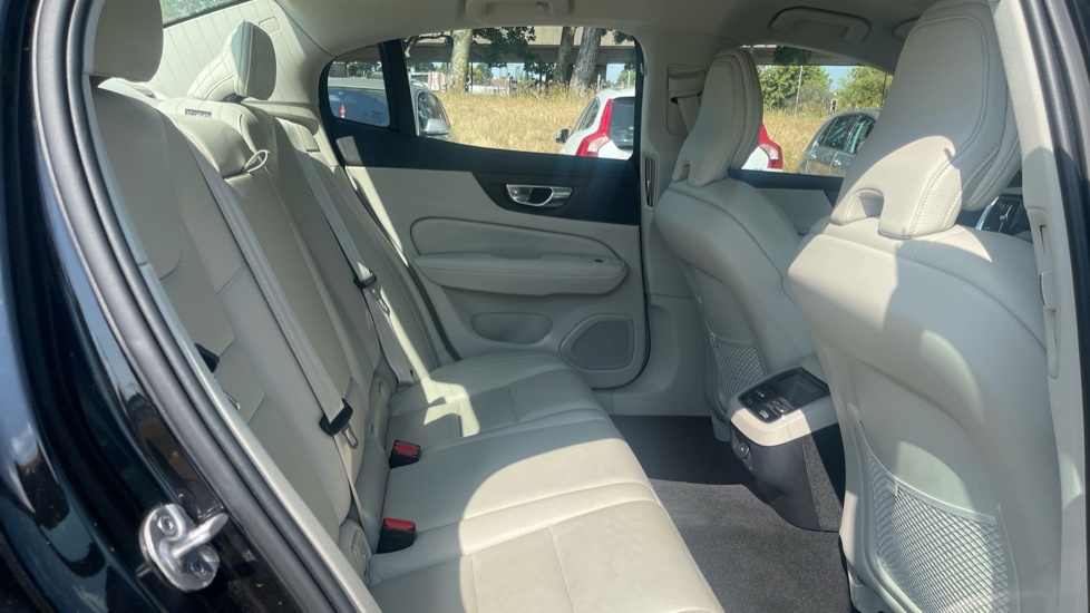 Volvo S60 Plus, B5 Mild Hybrid, Dark Black #6