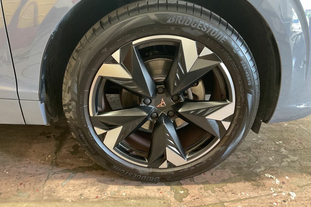 Cupra Terramar 1.5 Ehybrid 204 V2 Dsg Purple #30