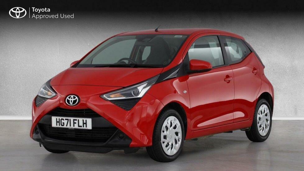 Toyota Aygo 1.0 Vvt-i X-play Euro 6 Ss Red #3