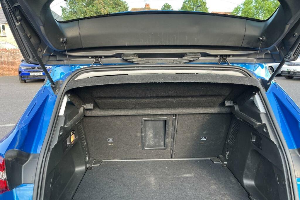 Vauxhall Grandland White #20