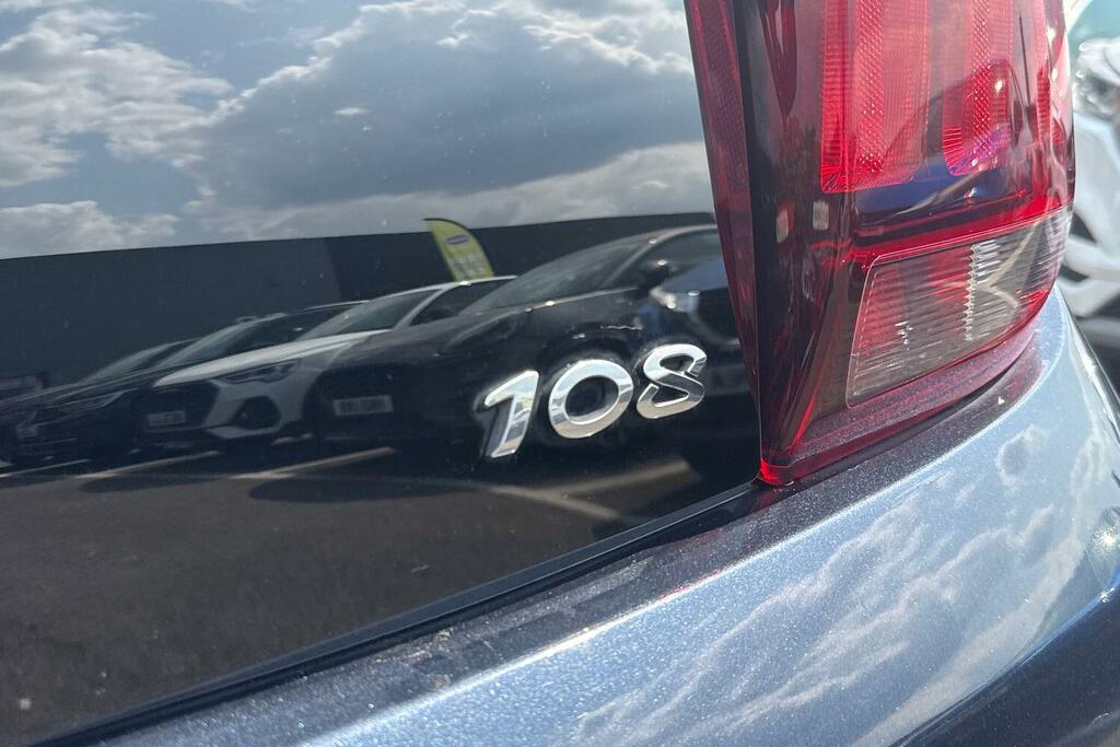 Peugeot 108 Active #43