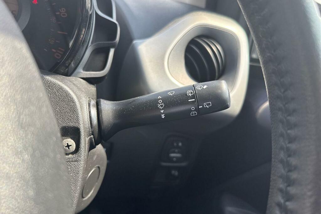 Peugeot 108 Active #23