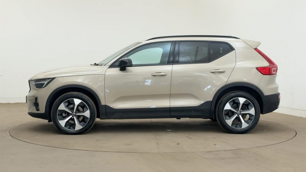 Volvo XC40 Plus, B4 Mild Hybrid, Dark #6