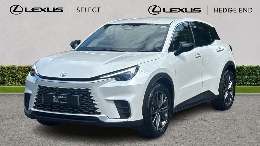 Lexus LBX 1.5 Vvt-ie Premium Plus Suv Hybrid E-cv HK26KOU White #3