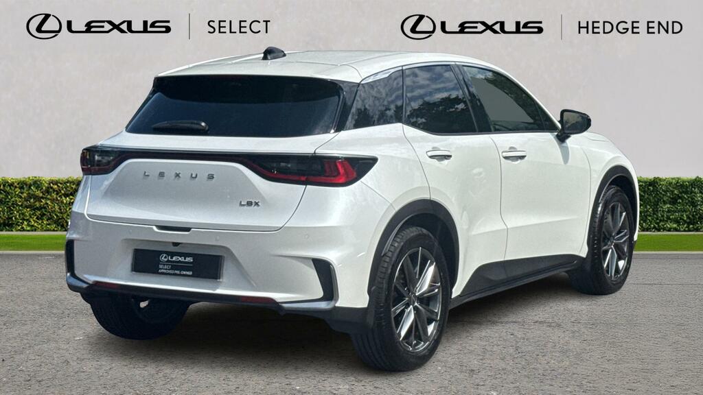 Lexus LBX 1.5 Vvt-ie Premium Plus Suv Hybrid E-cv HK26KOU White #2
