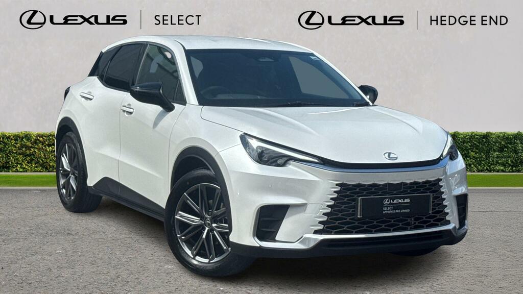 Lexus LBX 1.5 Vvt-ie Premium Plus Suv Hybrid E-cv HK26KOU White