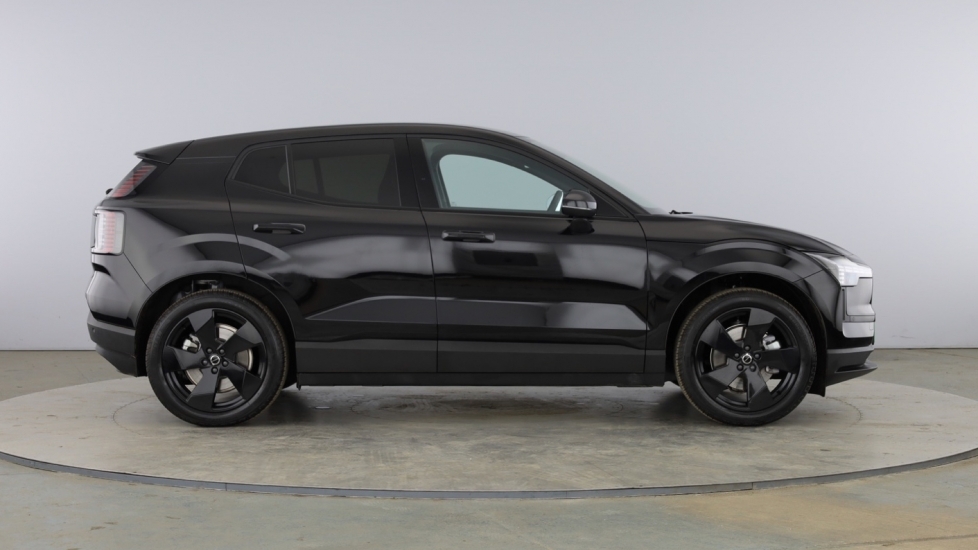 Volvo EX30 Black Edition Plus, Single Motor Extended Range, E Black #2