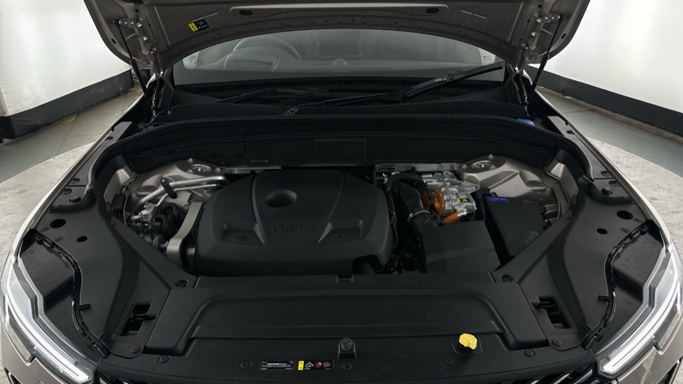 Volvo XC90 Ultra Blue #15