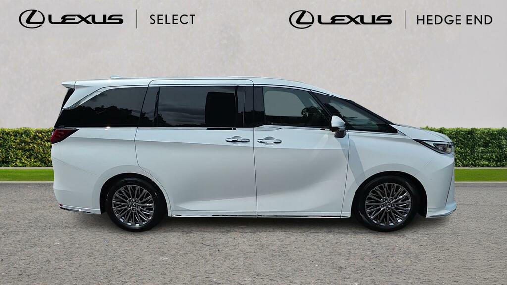 Lexus LM 350H 2.5 Takumi E-cvt 4 Seat  #23