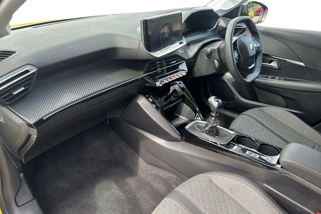 Peugeot 208 1.2 Puretech Allure Euro 6 Ss GF25OAA Yellow #2