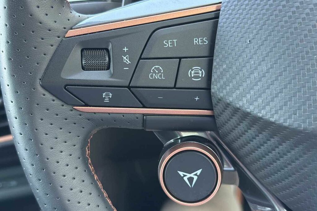 Cupra Formentor 1.5 Etsi 150 V2 Dsg White #16