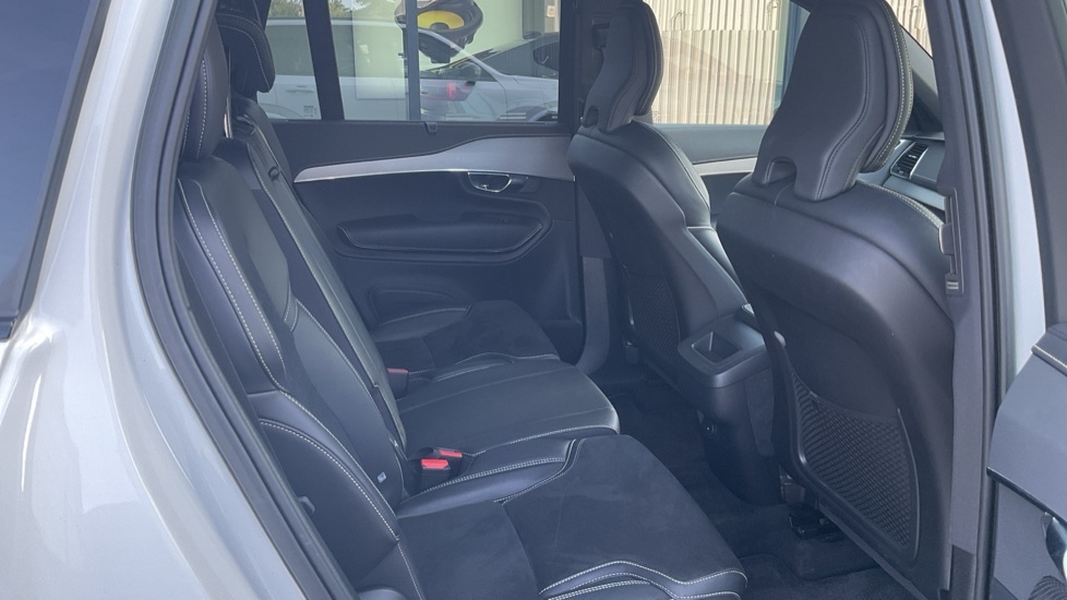 Volvo XC90 R-design, B5 Awd Mild Hybrid, 7 Seats White #6