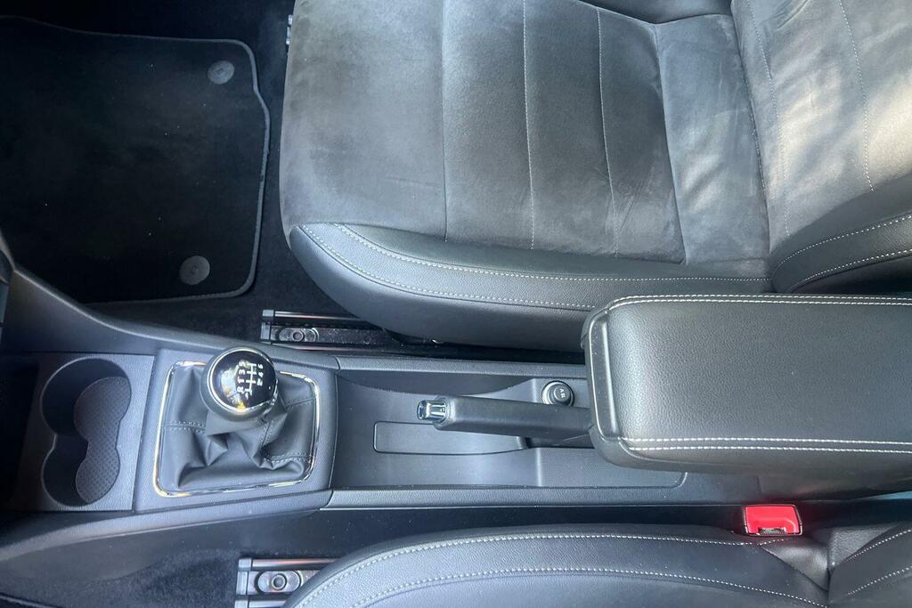 Seat Toledo 1.0 Tsi Xcellence Black #17