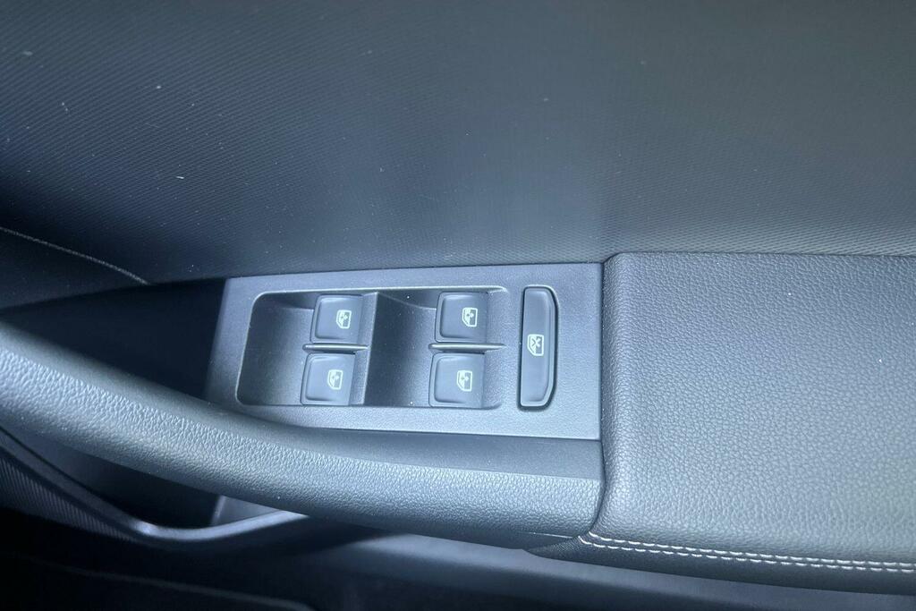 Seat Toledo 1.0 Tsi Xcellence Black #18