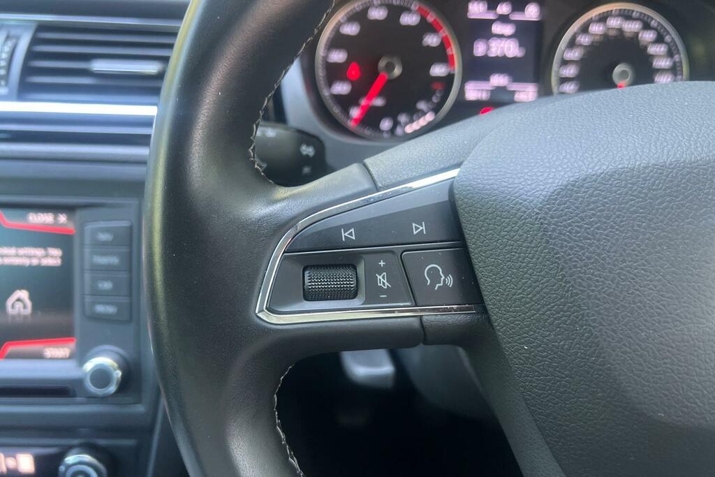 Seat Toledo 1.0 Tsi Xcellence Black #16